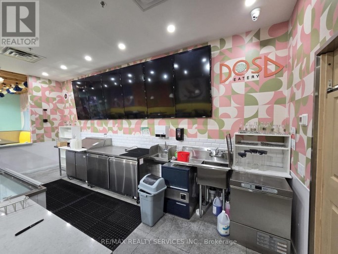 8 - 1575 UPPER OTTAWA STREET, Hamilton (Rymal), Ontario, L8W3E2