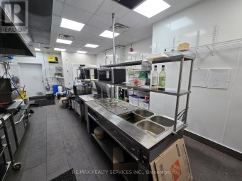 8 - 1575 UPPER OTTAWA STREET Hamilton (Rymal) Ontario photo 6