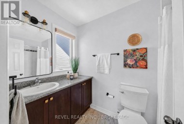 695 FIELDSTONE DRIVE, Kingston (Kingston East (Incl Barret Crt)) Ontario