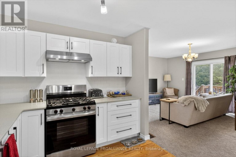 644 TRAILVIEW DRIVE, Peterborough (Ashburnham Ward 4), Ontario, K9J8P3