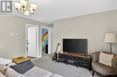 644 TRAILVIEW DRIVE Peterborough (Ashburnham Ward 4) Ontario photo 18