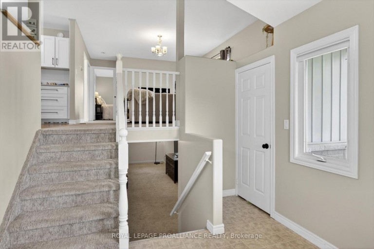 644 TRAILVIEW DRIVE, Peterborough (Ashburnham Ward 4), Ontario, K9J8P3