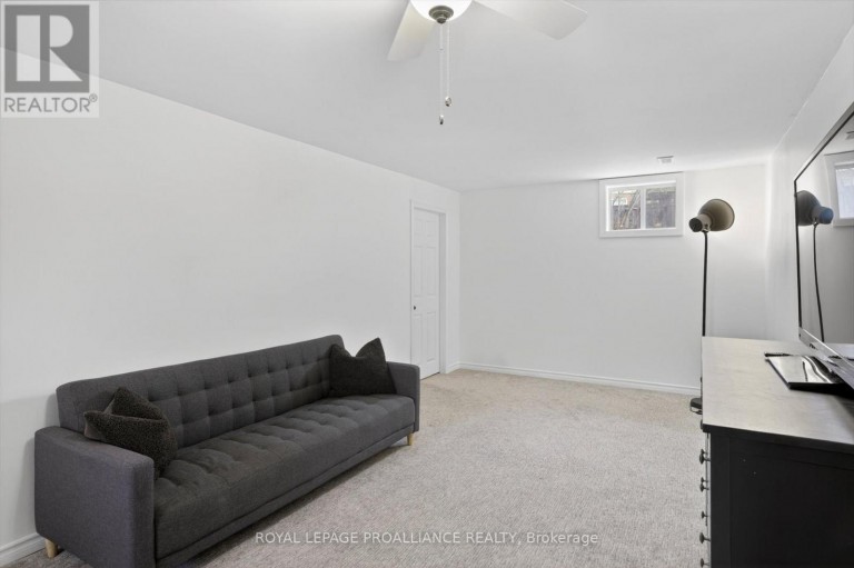 644 TRAILVIEW DRIVE, Peterborough (Ashburnham Ward 4), Ontario, K9J8P3