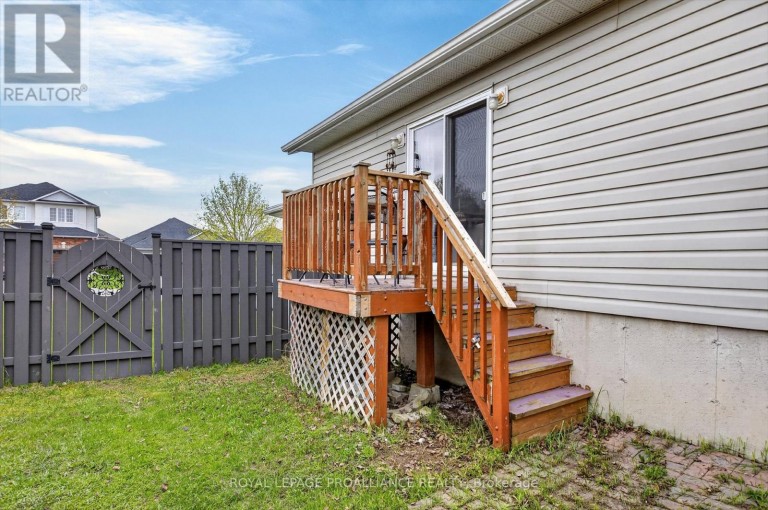 644 TRAILVIEW DRIVE, Peterborough (Ashburnham Ward 4), Ontario, K9J8P3