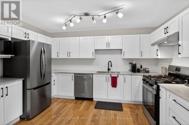 644 TRAILVIEW DRIVE Peterborough (Ashburnham Ward 4) Ontario photo 7