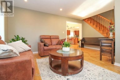 867 TWOMEY PLACE Selwyn Ontario photo 23