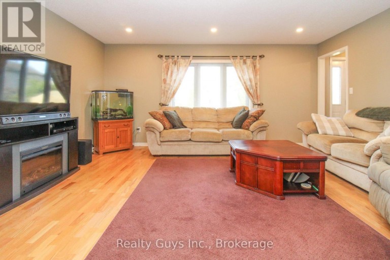 867 TWOMEY PLACE, Selwyn, Ontario, K0L1T0