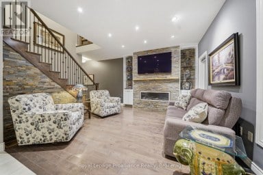 32 WALNUT CRESCENT Belleville (Thurlow Ward) Ontario photo 11