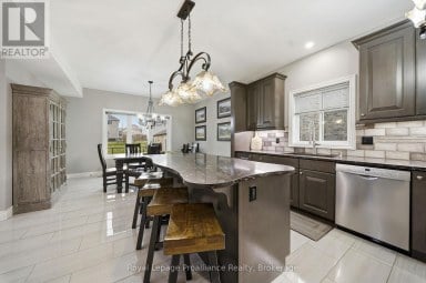 32 WALNUT CRESCENT Belleville (Thurlow Ward) Ontario photo 18