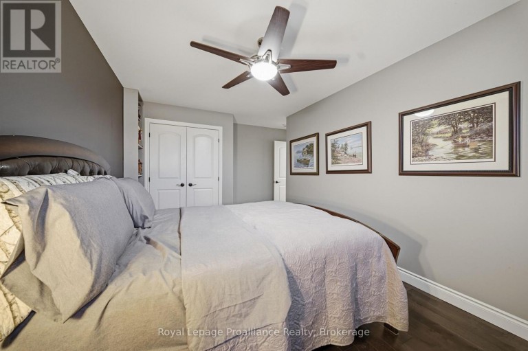 32 WALNUT CRESCENT, Belleville (Thurlow Ward), Ontario, K8N0E4