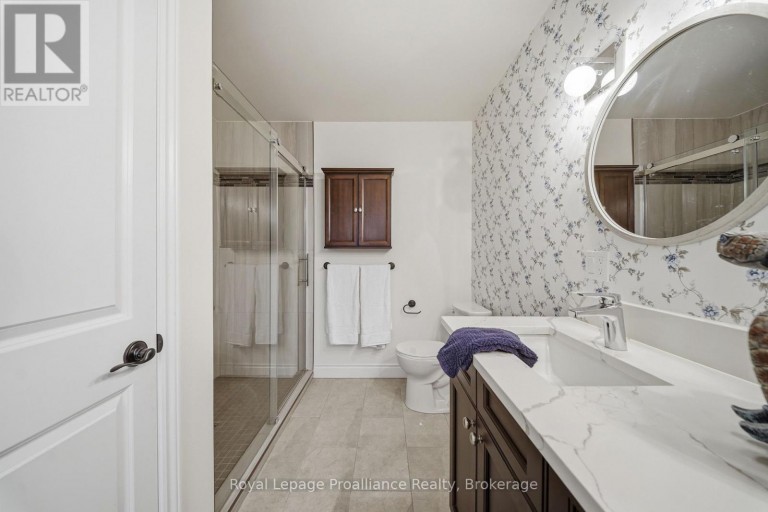 32 WALNUT CRESCENT, Belleville (Thurlow Ward), Ontario, K8N0E4