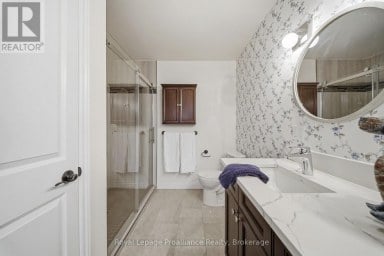 32 WALNUT CRESCENT Belleville (Thurlow Ward) Ontario photo 30