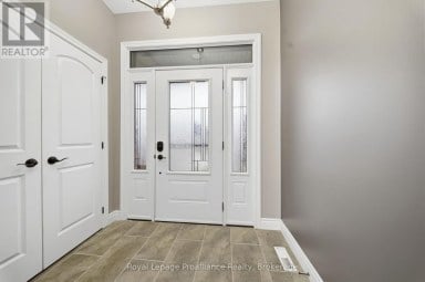32 WALNUT CRESCENT Belleville (Thurlow Ward) Ontario photo 6