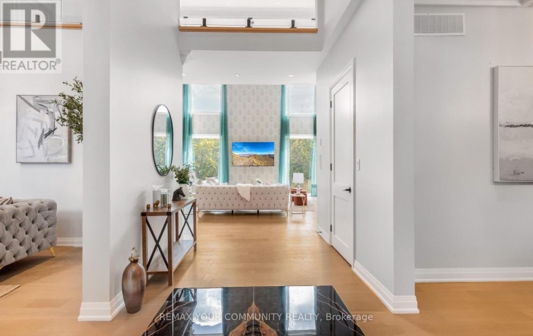 606 STEPHENS CRESCENT, Oakville (WO West), Ontario, L6K1Y3