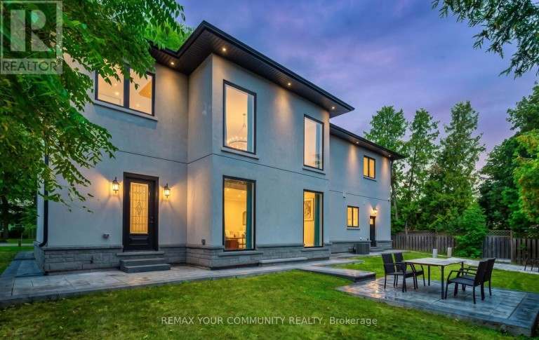 606 STEPHENS CRESCENT, Oakville (WO West), Ontario, L6K1Y3