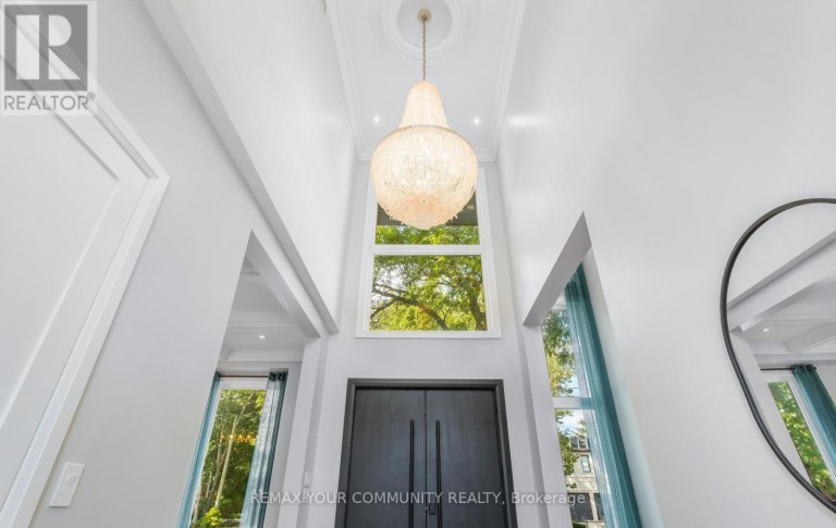 606 STEPHENS CRESCENT, Oakville (WO West), Ontario, L6K1Y3