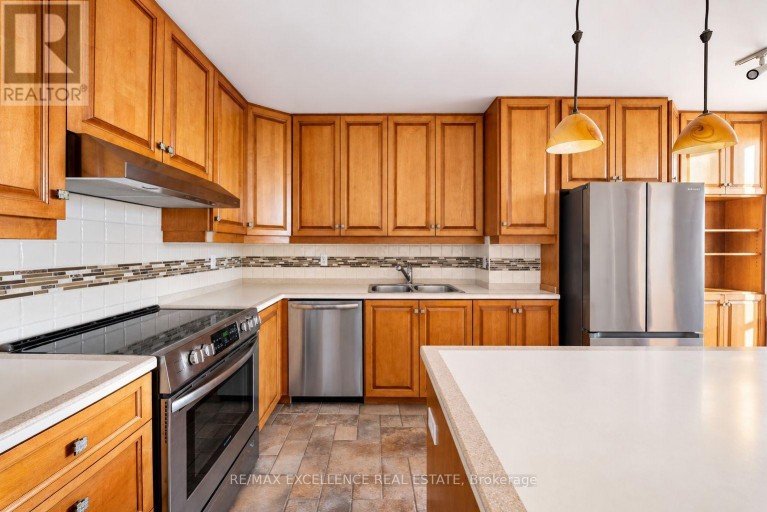 1201 - 1 BELVEDERE COURT N, Brampton (Downtown Brampton), Ontario, L6V4M6