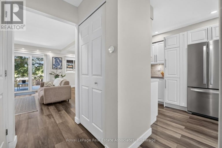 8 - 59 MAPLE AVENUE, Halton Hills (Georgetown), Ontario, L7G1X8