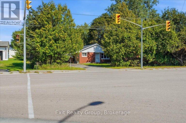 2298 HAMILTON ROAD, Quinte West (Sidney Ward), Ontario, K8V5P8