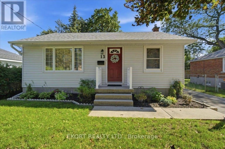 13 MONTGOMERY BOULEVARD, Belleville (Belleville Ward), Ontario, K8N1J1