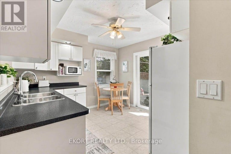 13 MONTGOMERY BOULEVARD, Belleville (Belleville Ward), Ontario, K8N1J1