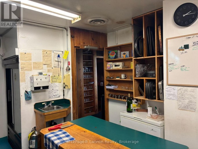 220/222 ROSSPORT MAIN STREET, Schreiber, Ontario, P0T2R0