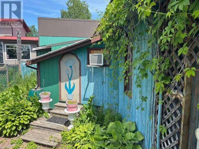 220/222 ROSSPORT MAIN STREET, Schreiber, Ontario, P0T2R0