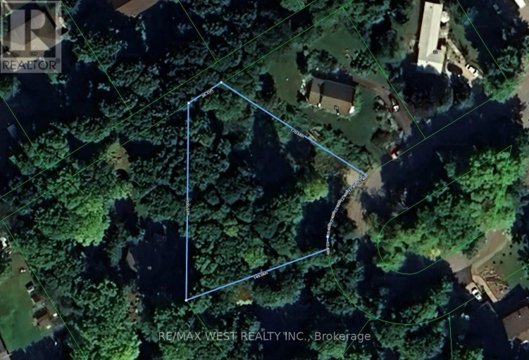 12 LAKEVIEW CRESCENT, Tiny, Ontario, L9M1R2