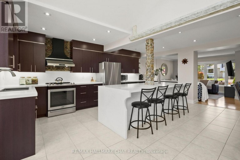 8 GRASSINGTON CRESCENT, Brampton (Northgate), Ontario, L6S1Z6
