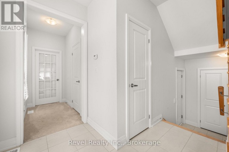 1 KEENAN STREET, Kawartha Lakes (Lindsay), Ontario, K9V6K2