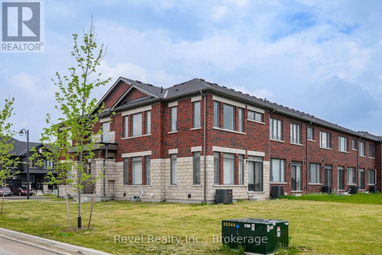 1 KEENAN STREET, Kawartha Lakes (Lindsay), Ontario, K9V6K2