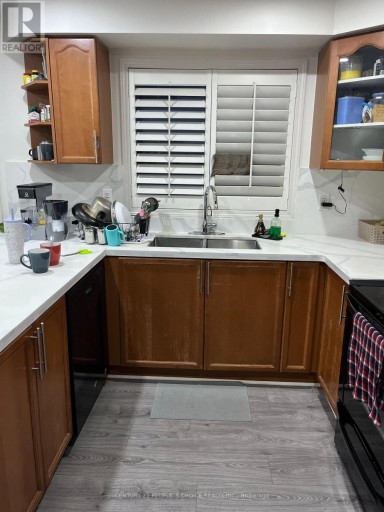 117 DECKER HOLLOW CIRCLE, Brampton (Credit Valley), Ontario, L6X0L4