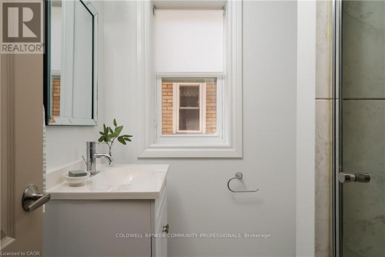 50 NORWAY AVENUE, Hamilton (Blakeley), Ontario, L8M2V7