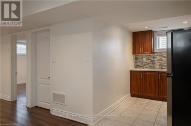 50 NORWAY AVENUE Hamilton (Blakeley) Ontario photo 34