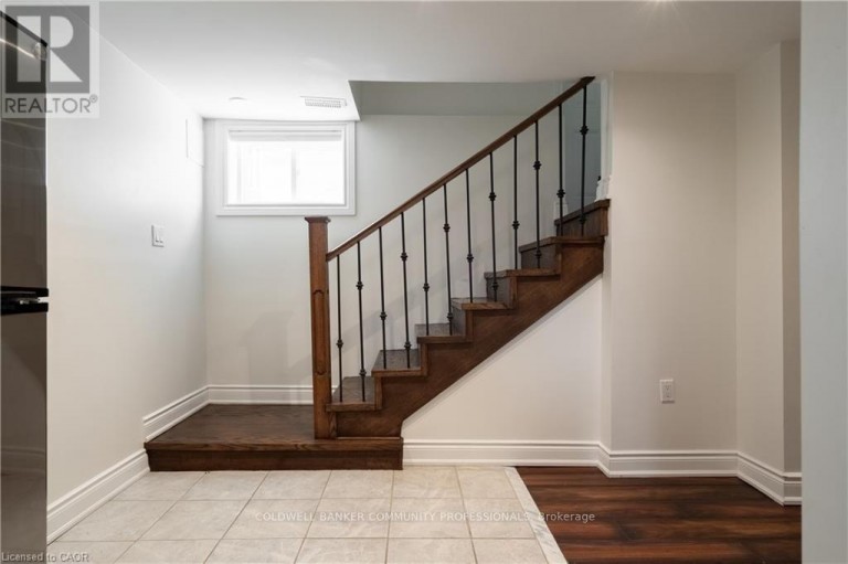 50 NORWAY AVENUE, Hamilton (Blakeley), Ontario, L8M2V7
