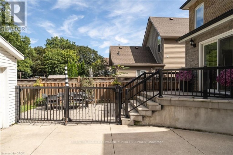 50 NORWAY AVENUE, Hamilton (Blakeley), Ontario, L8M2V7