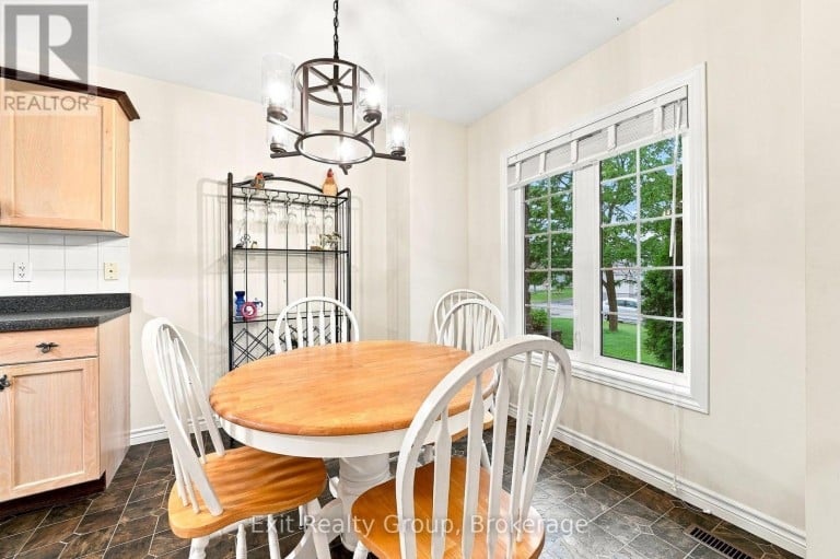 26 ALETHA DRIVE, Prince Edward County (Wellington Ward), Ontario, K0K3L0