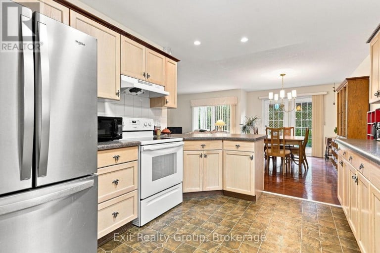 26 ALETHA DRIVE, Prince Edward County (Wellington Ward), Ontario, K0K3L0