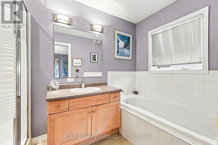 26 ALETHA DRIVE, Prince Edward County (Wellington Ward), Ontario, K0K3L0