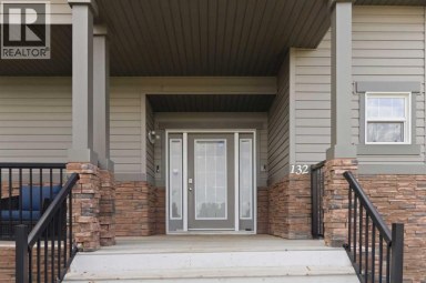 132 Crane Rise Fort McMurray Alberta photo 2