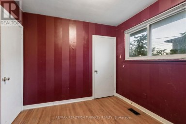 105 BOLTON AVENUE Newmarket (Huron Heights-Leslie Valley) Ontario photo 14