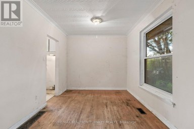 105 BOLTON AVENUE Newmarket (Huron Heights-Leslie Valley) Ontario photo 9