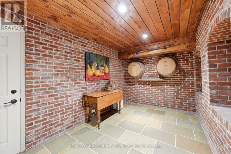 14249 TENTH LINE, Halton Hills (Rural Halton Hills), Ontario, L7G4S8