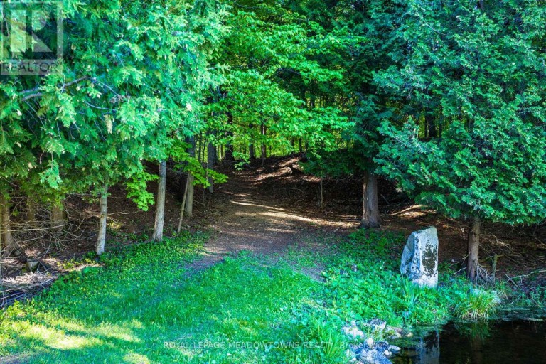 14249 TENTH LINE, Halton Hills (Rural Halton Hills), Ontario, L7G4S8