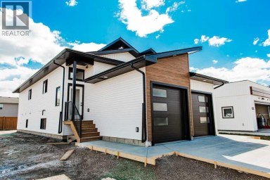9533 114 Avenue Clairmont Alberta photo 1
