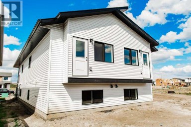 9533 114 Avenue Clairmont Alberta photo 35