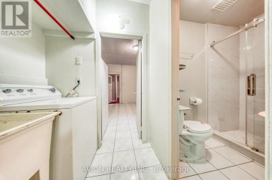 54 RYERSON AVENUE Toronto (Kensington-Chinatown) Ontario photo 14