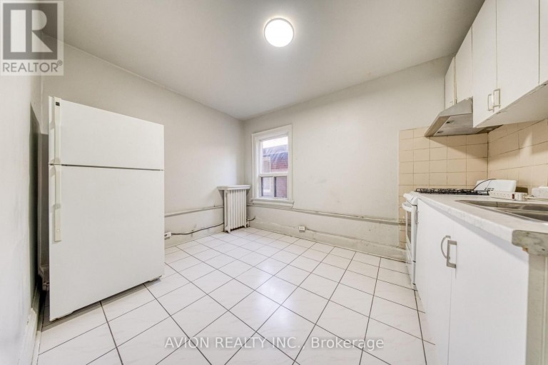 54 RYERSON AVENUE, Toronto (Kensington-Chinatown), Ontario, M5T2P5