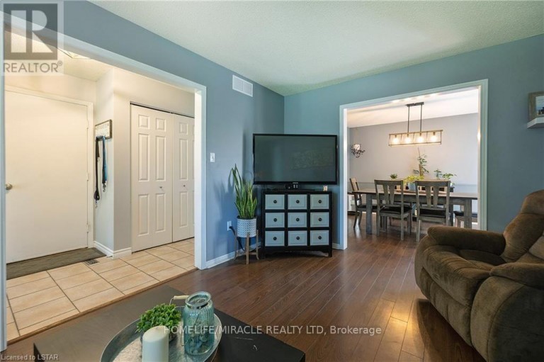 143 GRENFELL PLACE, London North (North C), Ontario, N5X3B6
