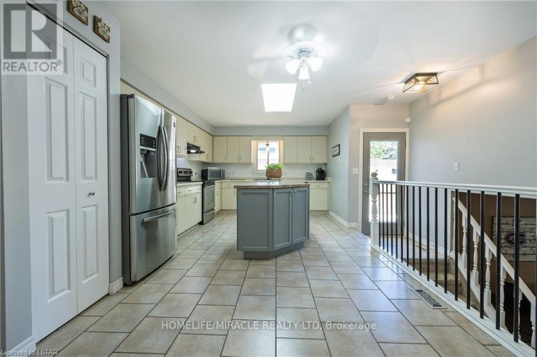143 GRENFELL PLACE, London North (North C), Ontario, N5X3B6